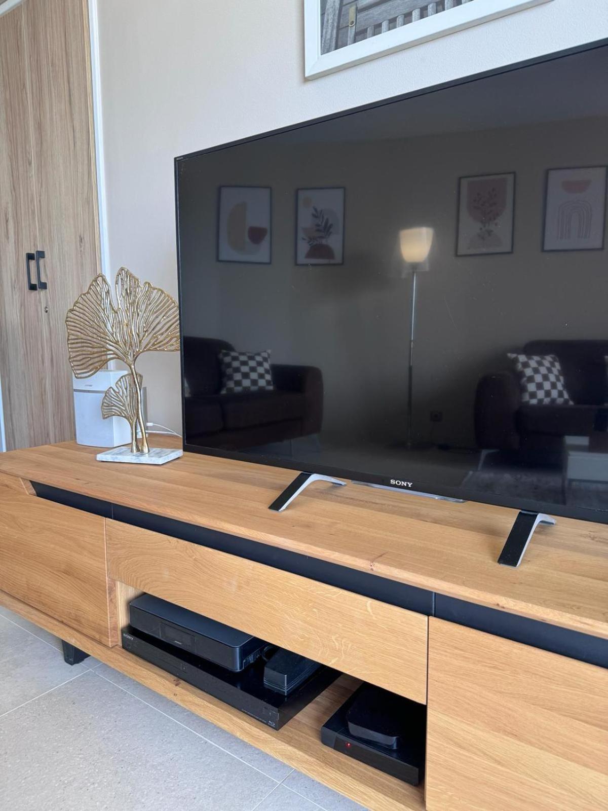 Penthouse Vue Mer Avec Rooftop,Jacuzzi,Et Parking Prive Antibes Exterior photo